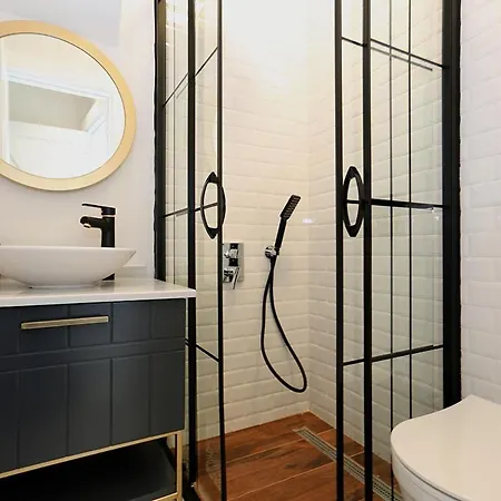 Alpsuites Safran * アクヤカ